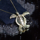 DIJE TORTUGA BAÑO EN ORO